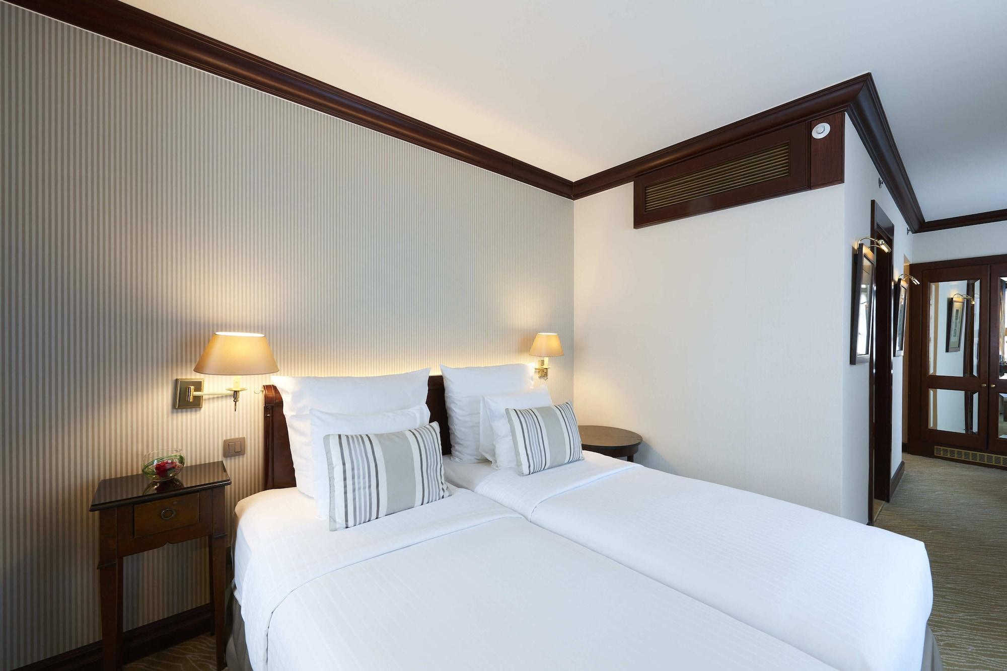 Warwick Grand-Place Brussels Ngoại thất bức ảnh